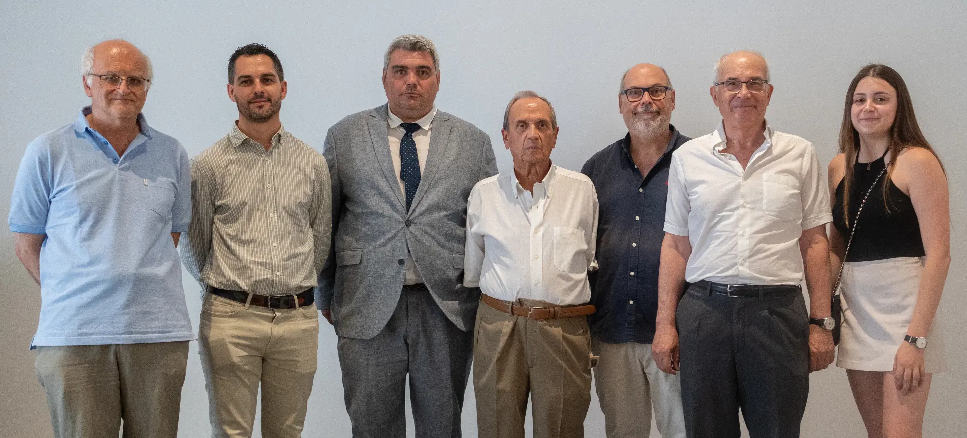 Área de Equipos e Instalaciones Eléctricas